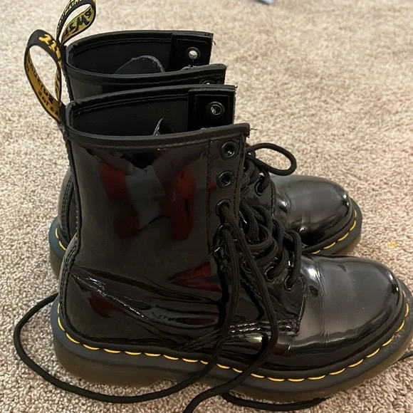 Dr. Martins, black, shiny - Picture 2 of 5